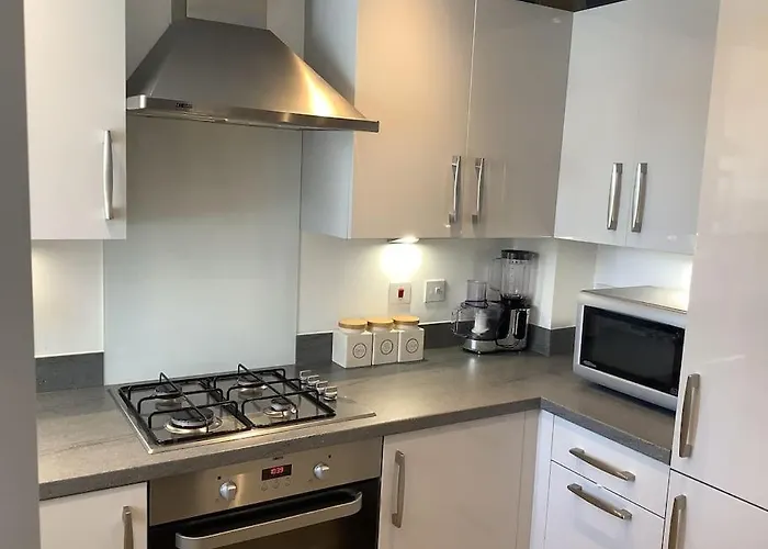 Entire 2 Bedroom House In Tamworth