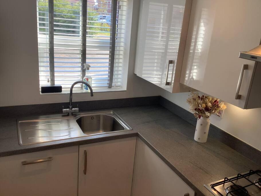 Entire 2 Bedroom House In *