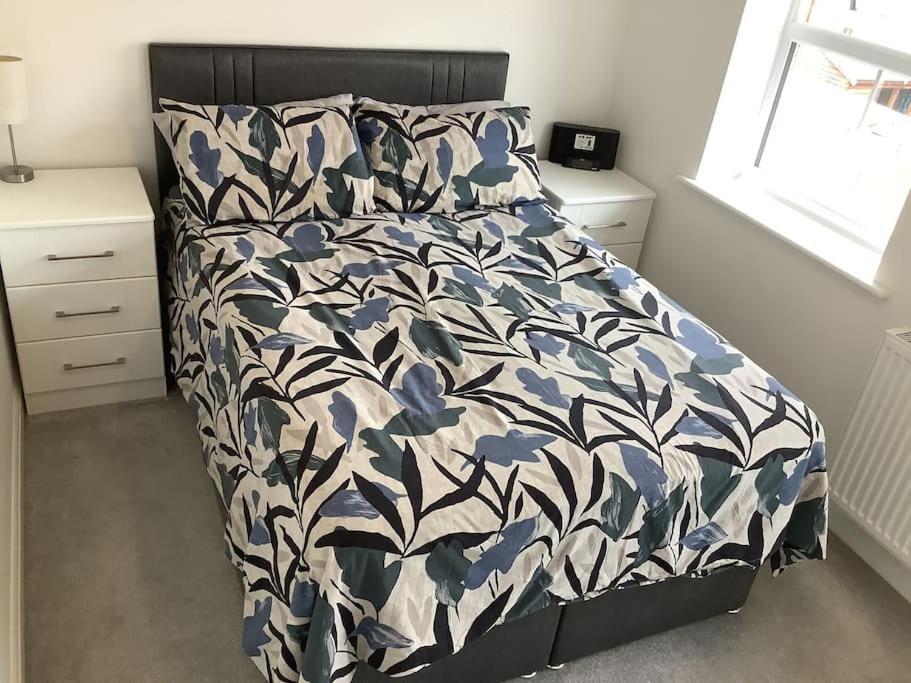 Entire 2 Bedroom House In Tamworth