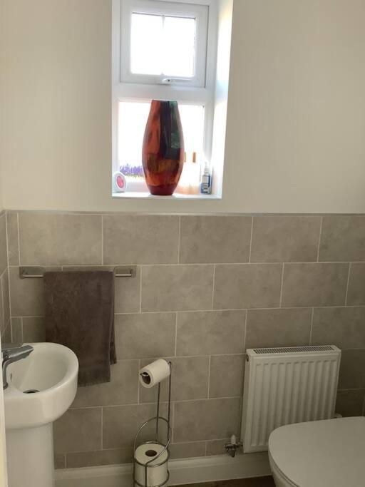 Holiday home Entire 2 Bedroom House In *