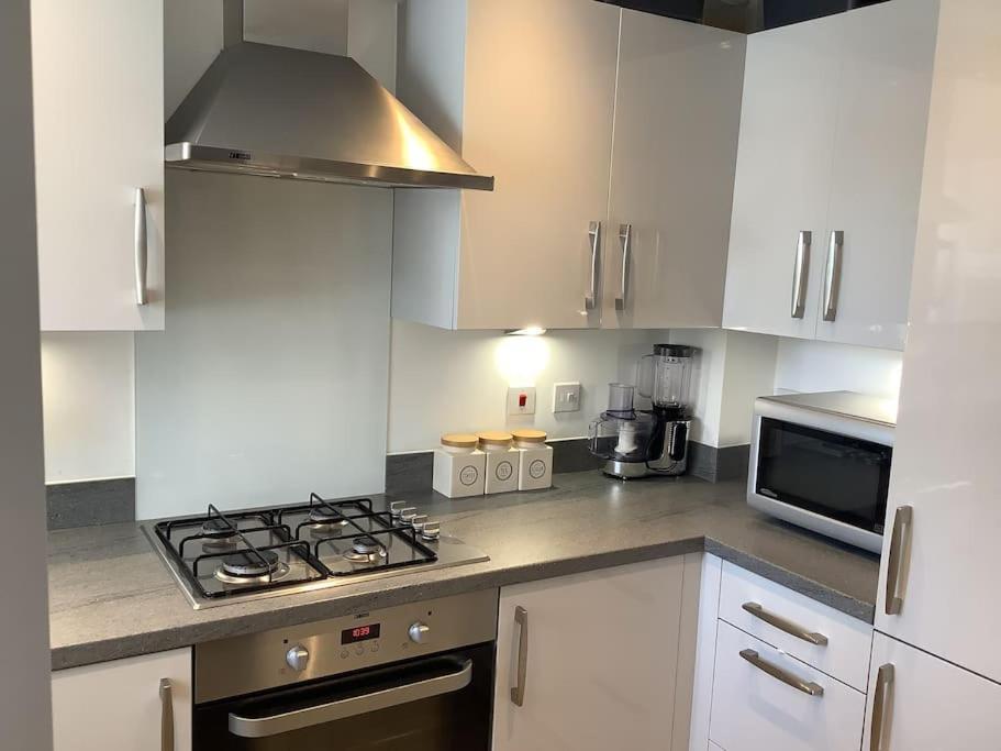 Entire 2 Bedroom House In